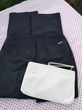 Anne Klein Black High-Waist Wide-Leg Trousers with White Wristlet Clutch